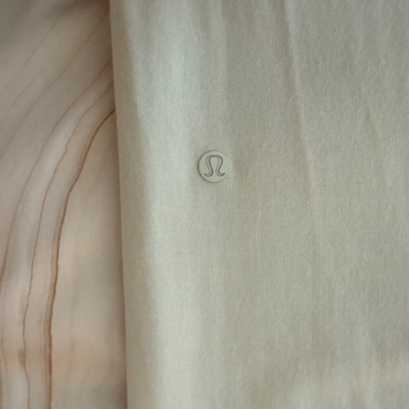 NEW! Lululemon BeCalm Mid-Rise Wide-Leg Pant Light Ivory Size Small W5GRXS $98 - Picture 9 of 17